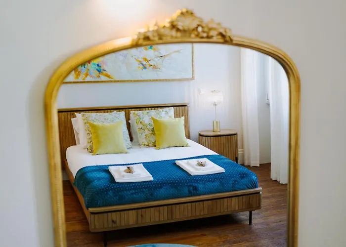 Romantic Luxury House W Captivating Outdoor Patio Apartment Porto