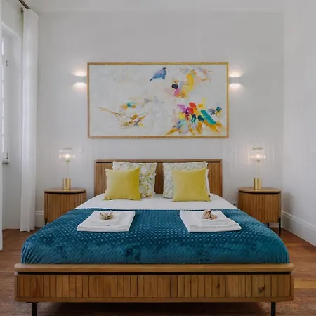 Romantic Luxury House W Captivating Outdoor Patio Porto