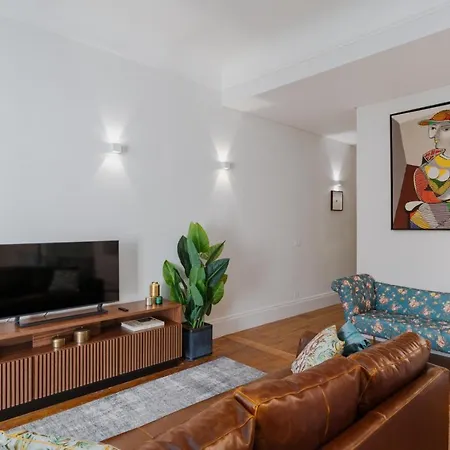 Διαμέρισμα Romantic Luxury House W Captivating Outdoor Patio *