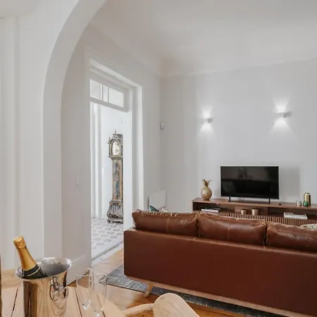 Romantic Luxury House W Captivating Outdoor Patio Daire *