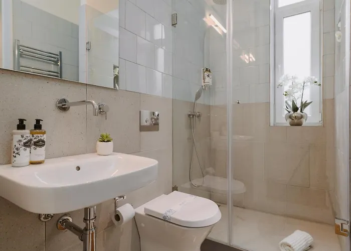 דירה Romantic Luxury House W Captivating Outdoor Patio