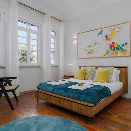 Romantic Luxury House W Captivating Outdoor Patio Appartement *